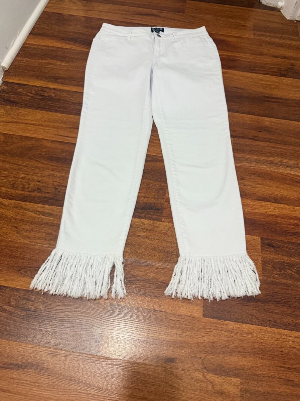 White Cropped Jeans with Fringe Size 6